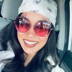 Meet your Posher, Vanessa